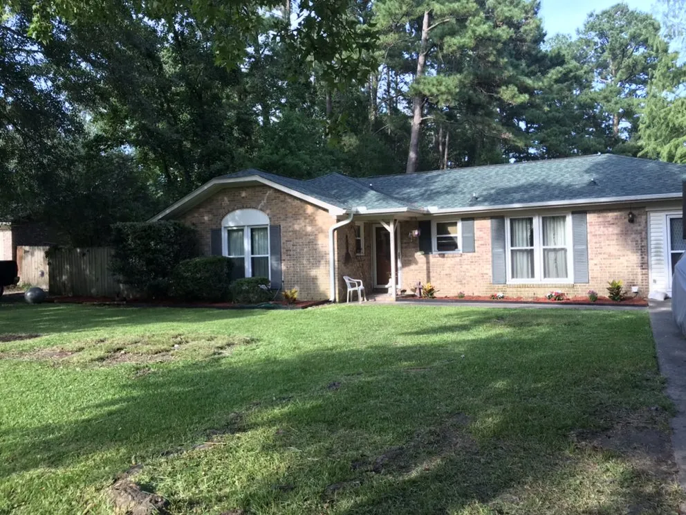 Custom landscape design for residential properties in Summerville, SC by Feria Landscape Concepts