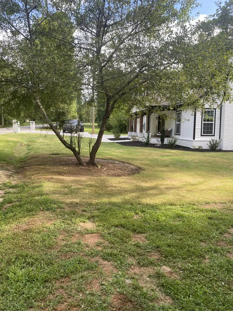 Custom landscape installation experts serving Carrollton, GA - Feria Landscaping Service