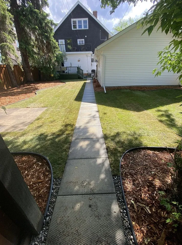 Custom landscaping services in Tampa Bay, FL by Fern Cliff Lawn Care