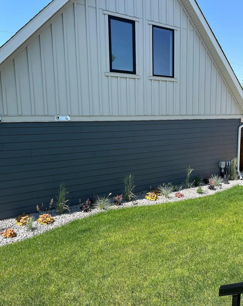 Top-rated landscaping services experts serving Tampa Bay, FL - Fern Cliff Lawn Care