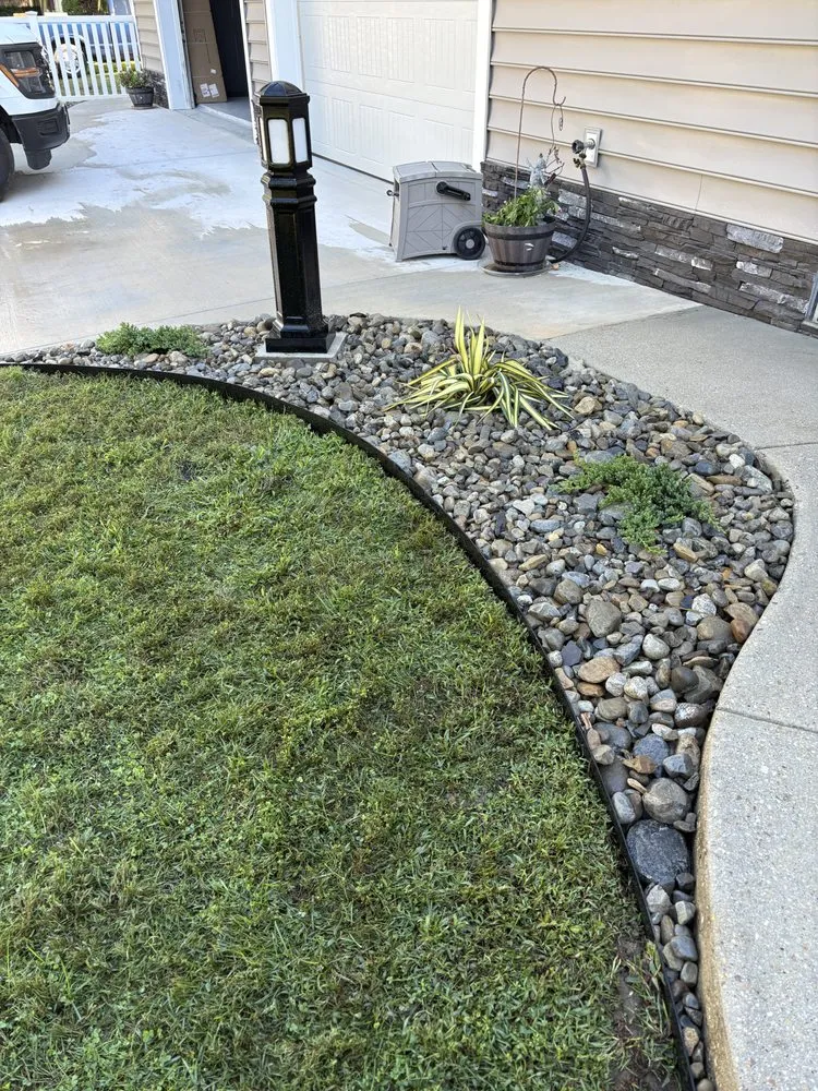 Reliable outdoor landscaping for beautiful yards across Clinton, MD - Fernan Landscaping