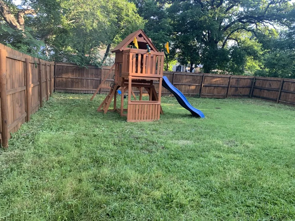 Custom residential landscaping experts serving Dallas, TX - Fernandez Landscape And Odd Job