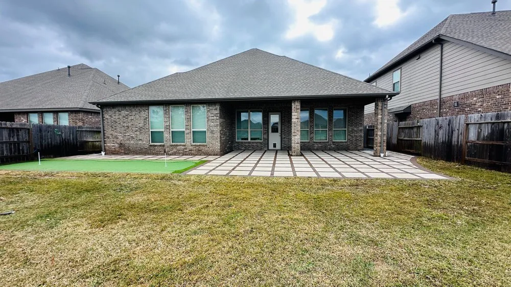 Professional lawn care service experts serving Houston, TX - Fernandez Landscape Contractors Services