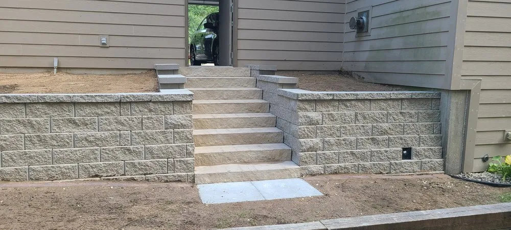 Top-rated outdoor landscaping experts serving Saint Paul, MN - Fernandez Landscaping