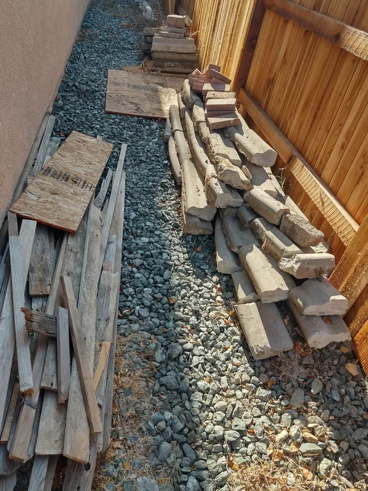 Affordable yard cleanup service in Sacramento, CA - Fernando Landscape Design