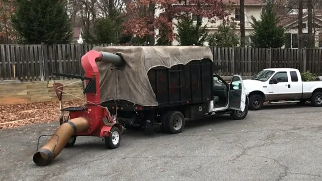 Expert lawn care service in Alexandria, VA by Fernando Landscaping