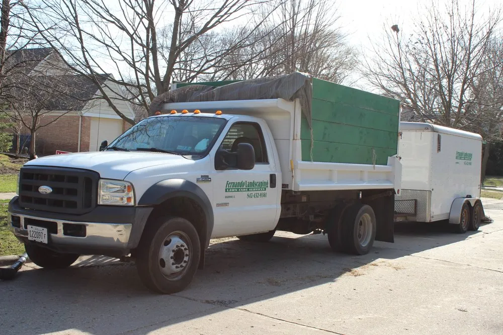 Top-rated yard maintenance in Highwood, IL by Fernando Landscaping