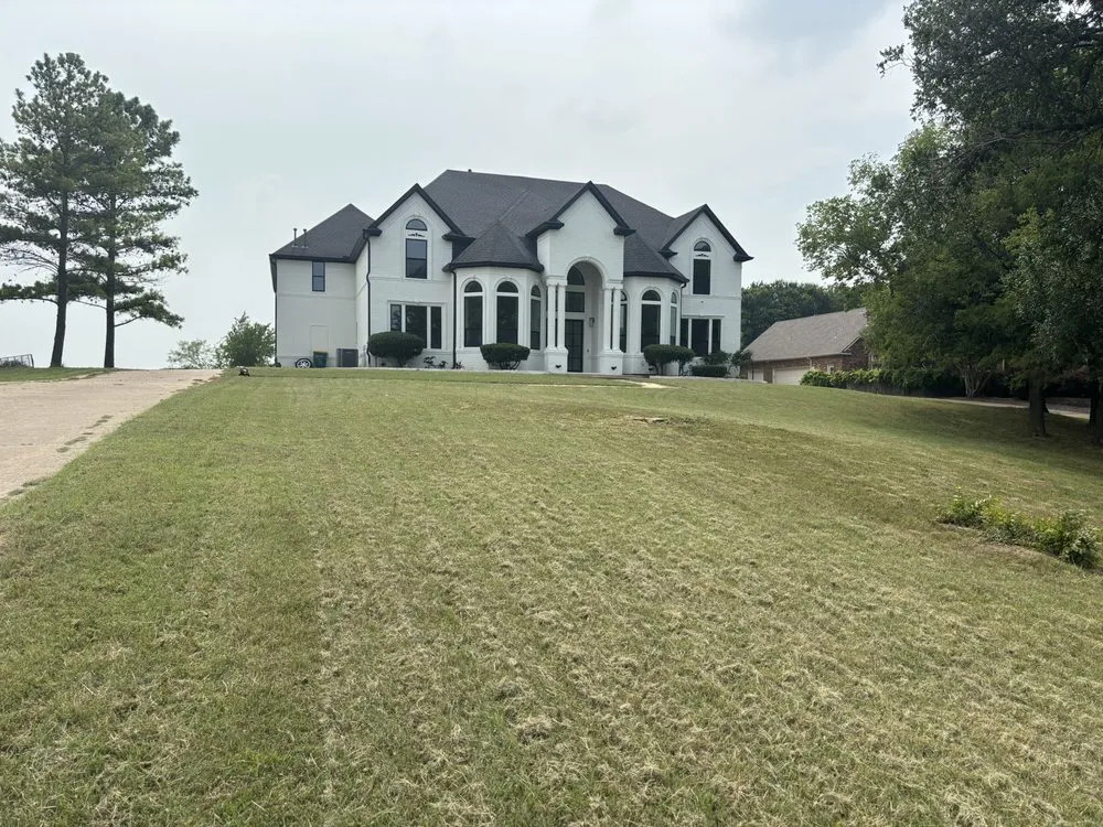 Local lawn mowing service in Mesquite, TX by Fernando Lawn services