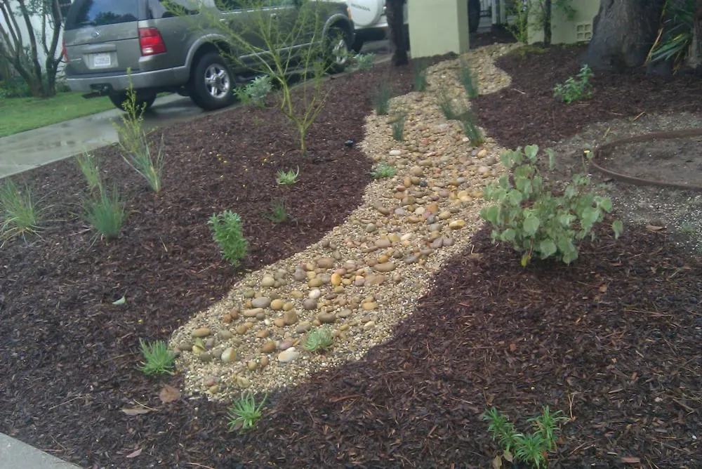 Expert landscape installation in Los Angeles, CA by Fernando’s Complete Landscape & Hardscape