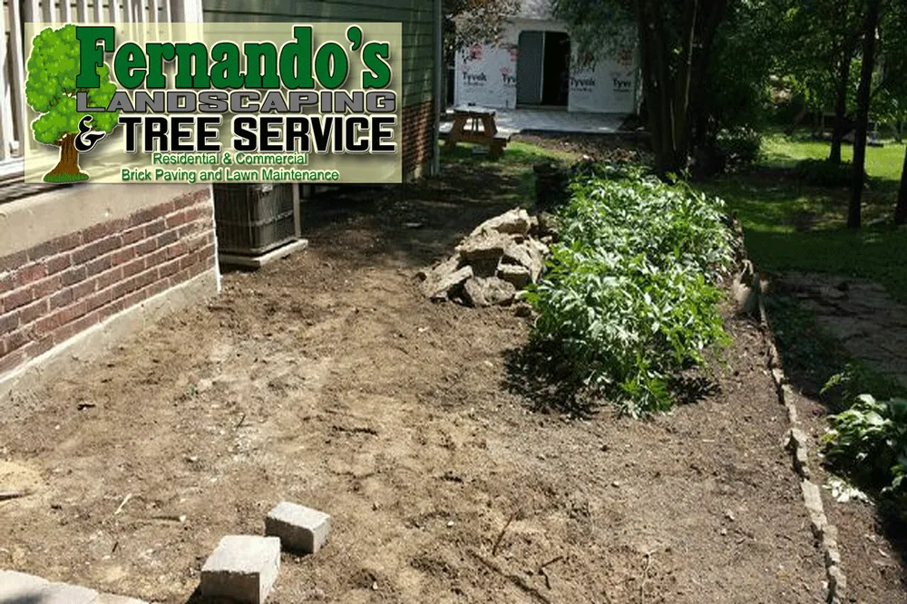 Custom lawn care service in Glen Ellyn, IL by Fernando's Landscaping & Tree Service