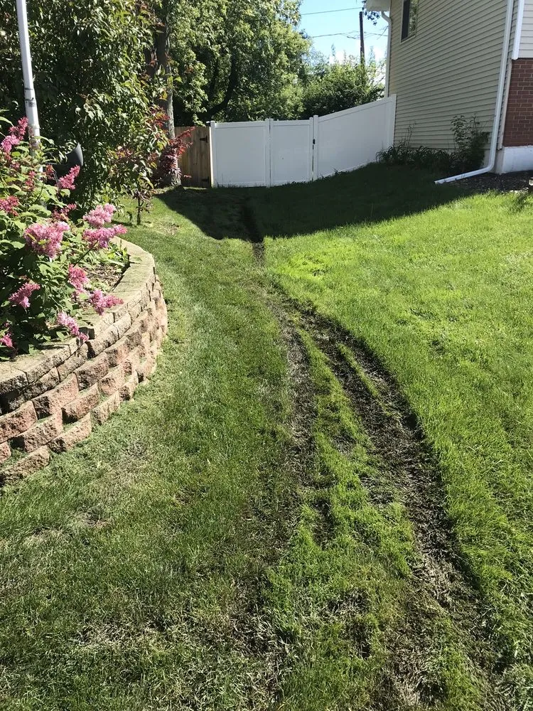 Affordable outdoor landscaping in Glen Ellyn, IL by Fernando's Landscaping & Tree Service