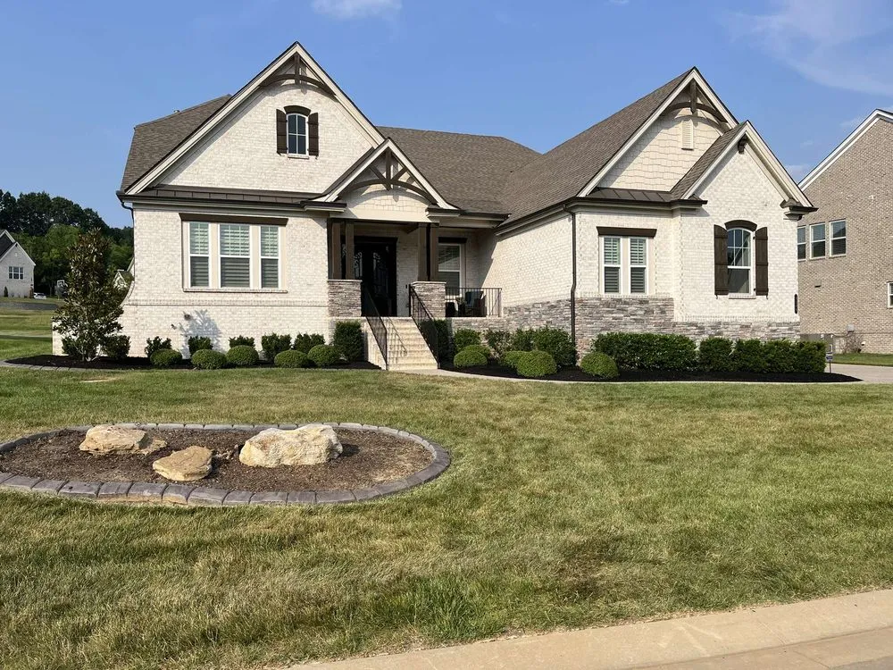 Trusted outdoor landscaping with custom design in Shelbyville, TN by Fernando's Landscaping