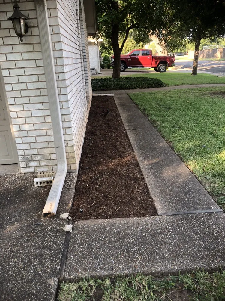 Reliable yard maintenance in Waco, TX by Fernandos Lawn & Landscape