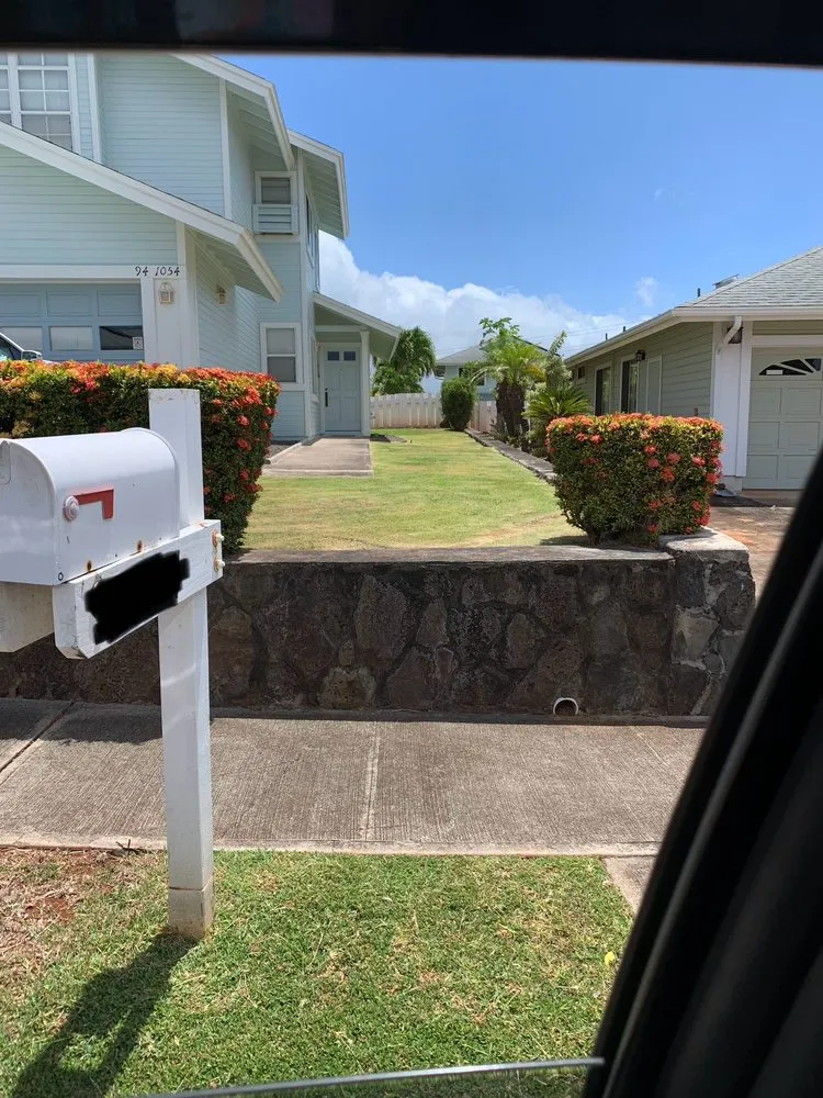 Affordable landscape design experts serving Waipahu, HI - Fernandos Yard Maintenance