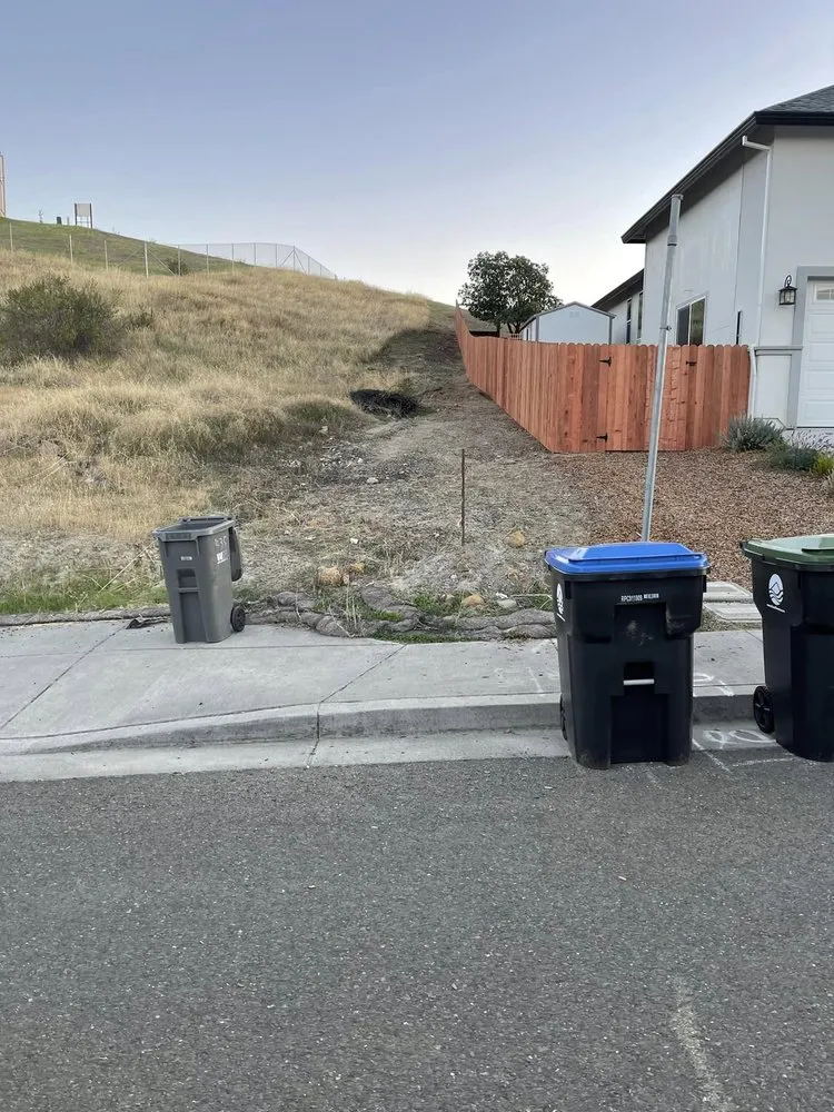 Custom yard cleanup service near you across Ukiah, CA - Fern's Junk Removal & More