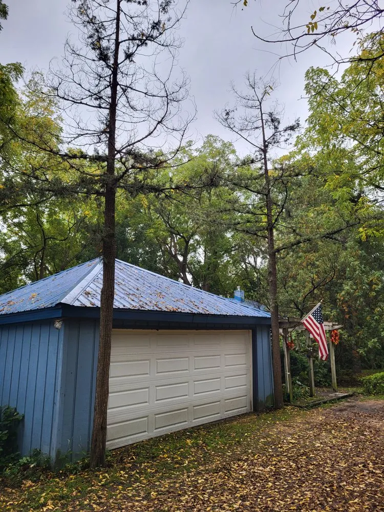 Expert yard maintenance in Rockford, IL - Ferrals Family Landscaping & Tree Services