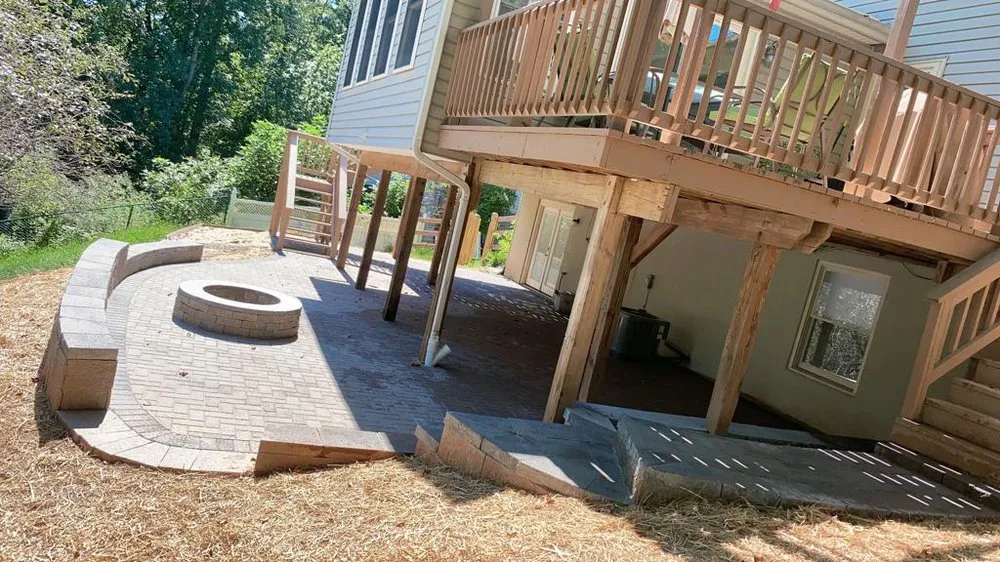 Custom outdoor landscaping in Montgomery Village, MD by Ferrans Landscaping