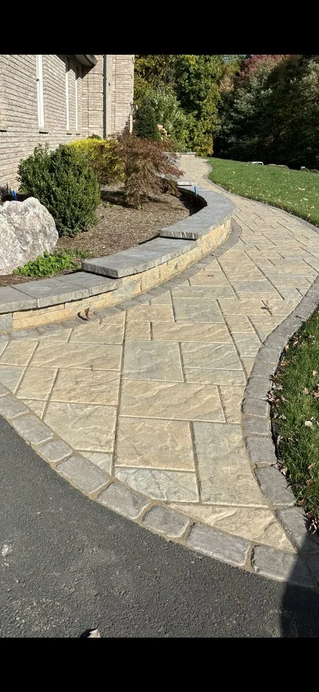 Expert yard maintenance experts serving Suffield, CT - Ferrari Lawn & Landscape