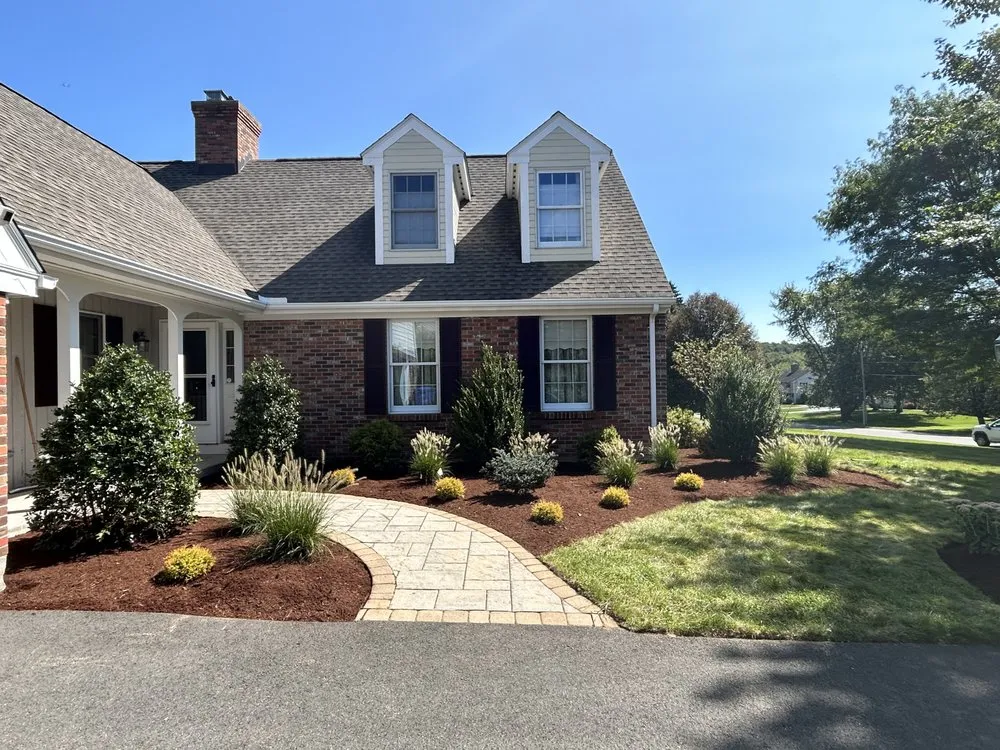 Top-rated yard maintenance in Suffield, CT by Ferrari Lawn & Landscape