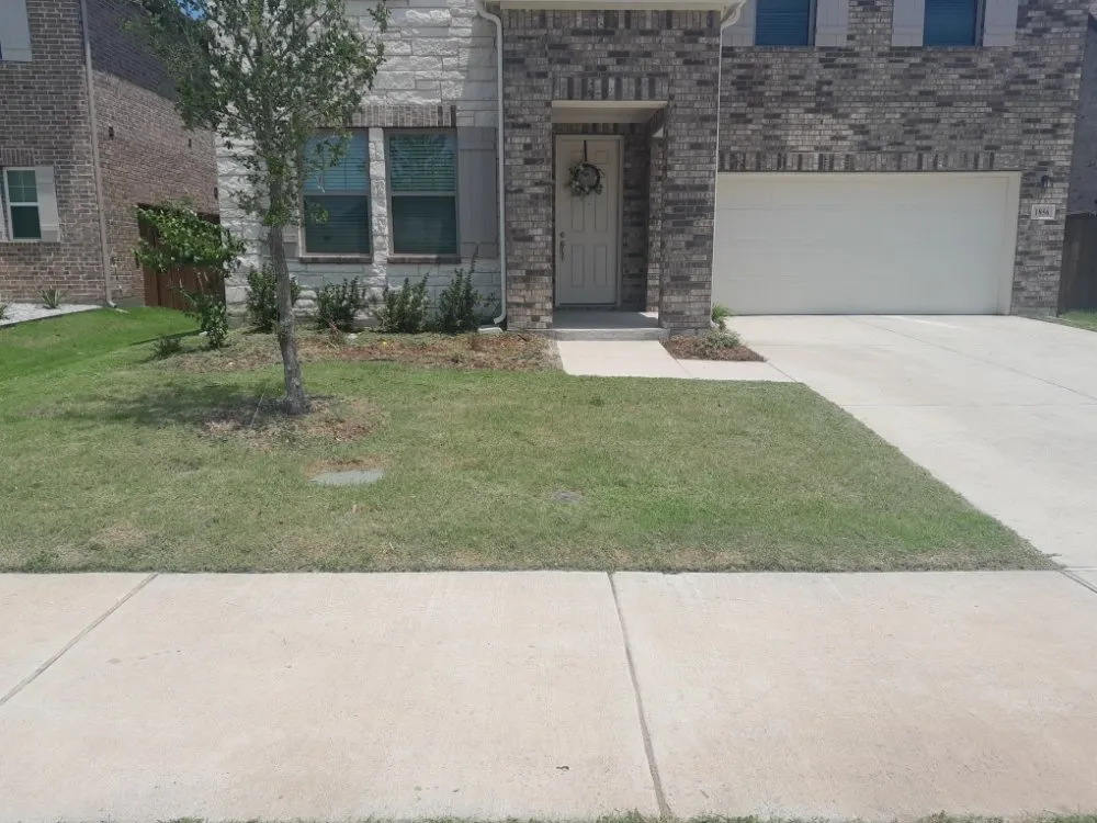 Custom residential landscaping in Kaufman, TX by Ferrero Lawn Care
