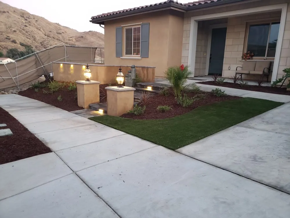 Top-rated lawn mowing service in Jacksonville, FL - Fers construction landscaping