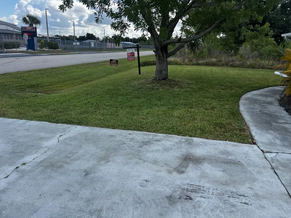 Trusted residential landscaping experts serving North Fort Myers, FL - Fert In The Dirt Lawn Care