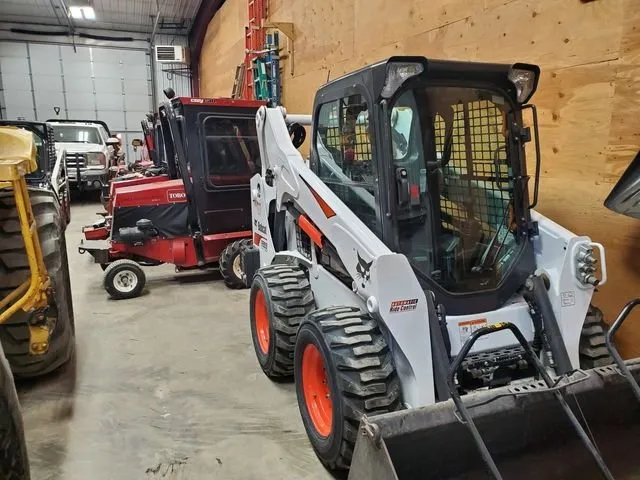 Custom lawn care service for year-round maintenance in East Grand Forks, MN by Fert-L-Lawn Lawn & Tree Services