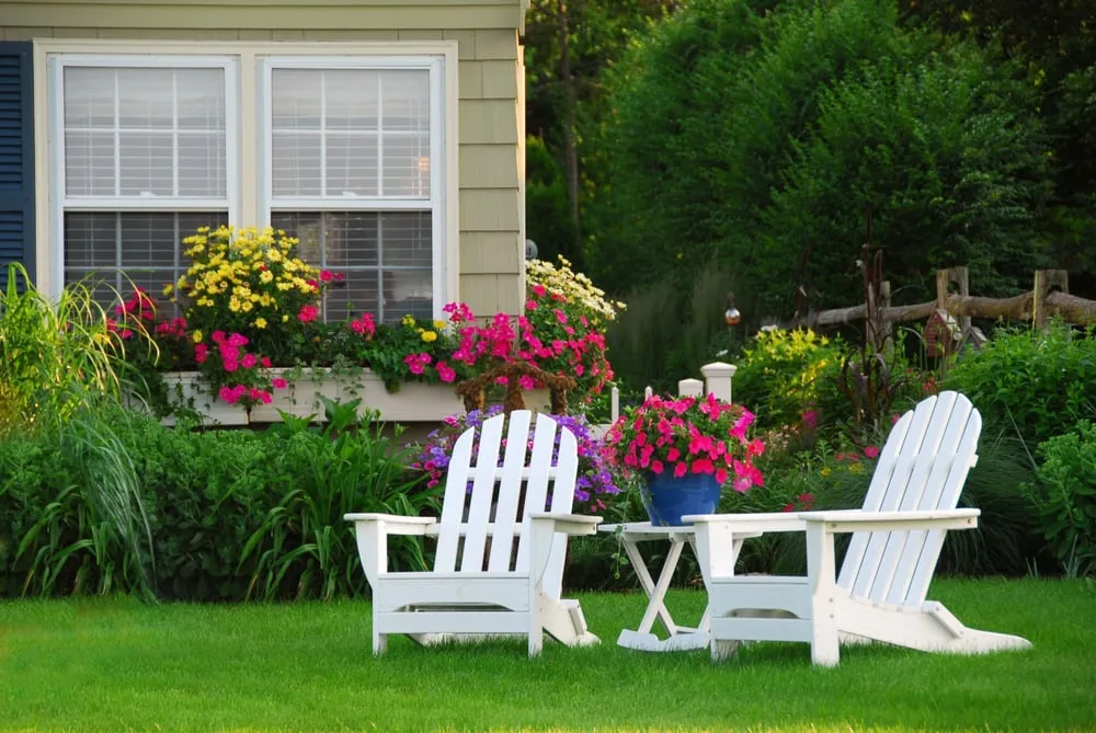 Top-rated outdoor landscaping experts serving Warren, MI - Fertilizer Plus