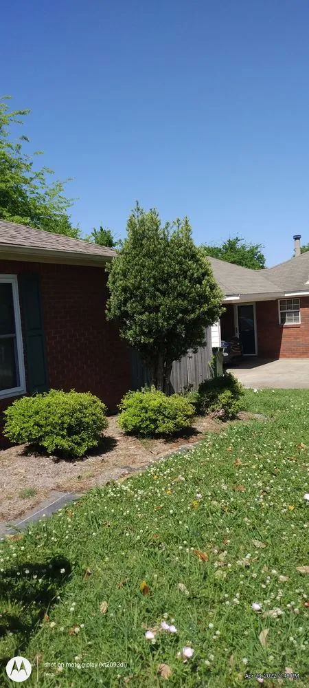 Top-rated landscaping services in Montgomery, AL by Fess Lawn Care Service