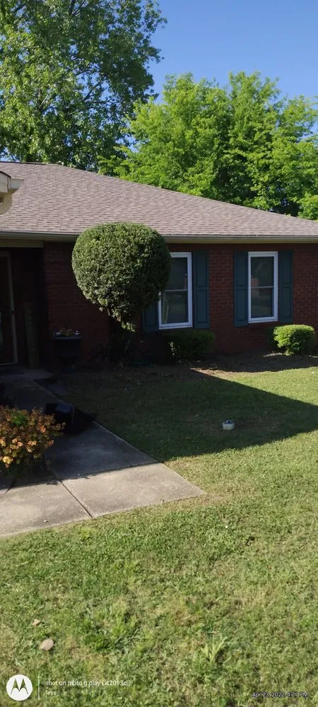 Professional yard cleanup service for beautiful yards across Montgomery, AL - Fess Lawn Care Service