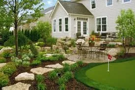 Custom garden landscaping in Painesville, OH - F.F Landscaping