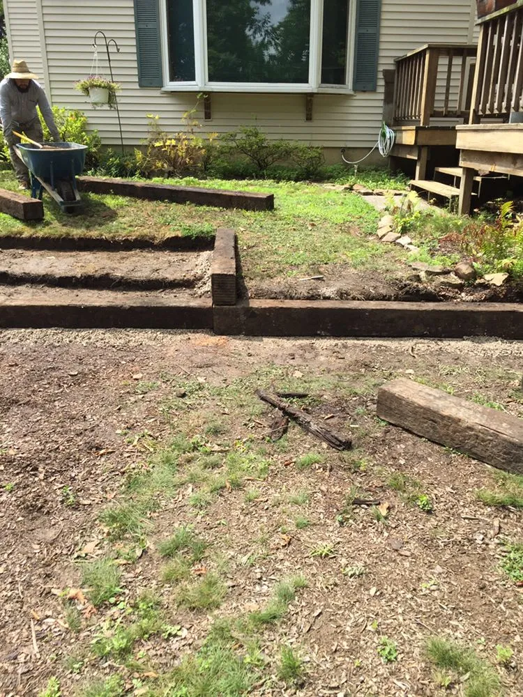 Local lawn mowing service experts serving Painesville, OH - F.F Landscaping