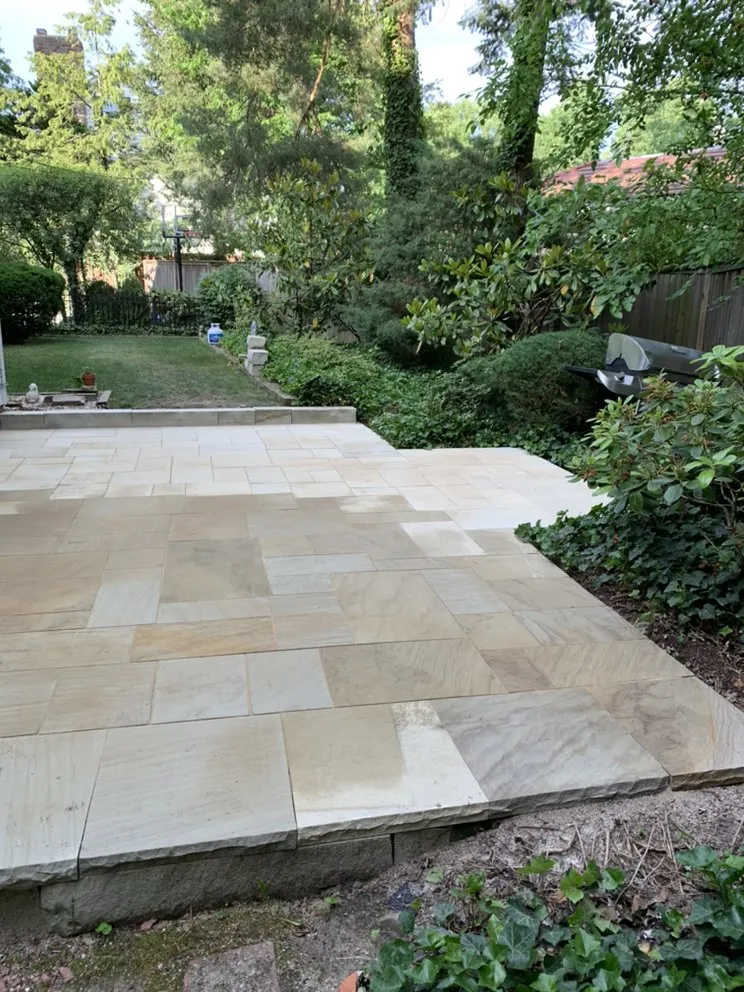 Local residential landscaping experts serving Painesville, OH - F.F Landscaping