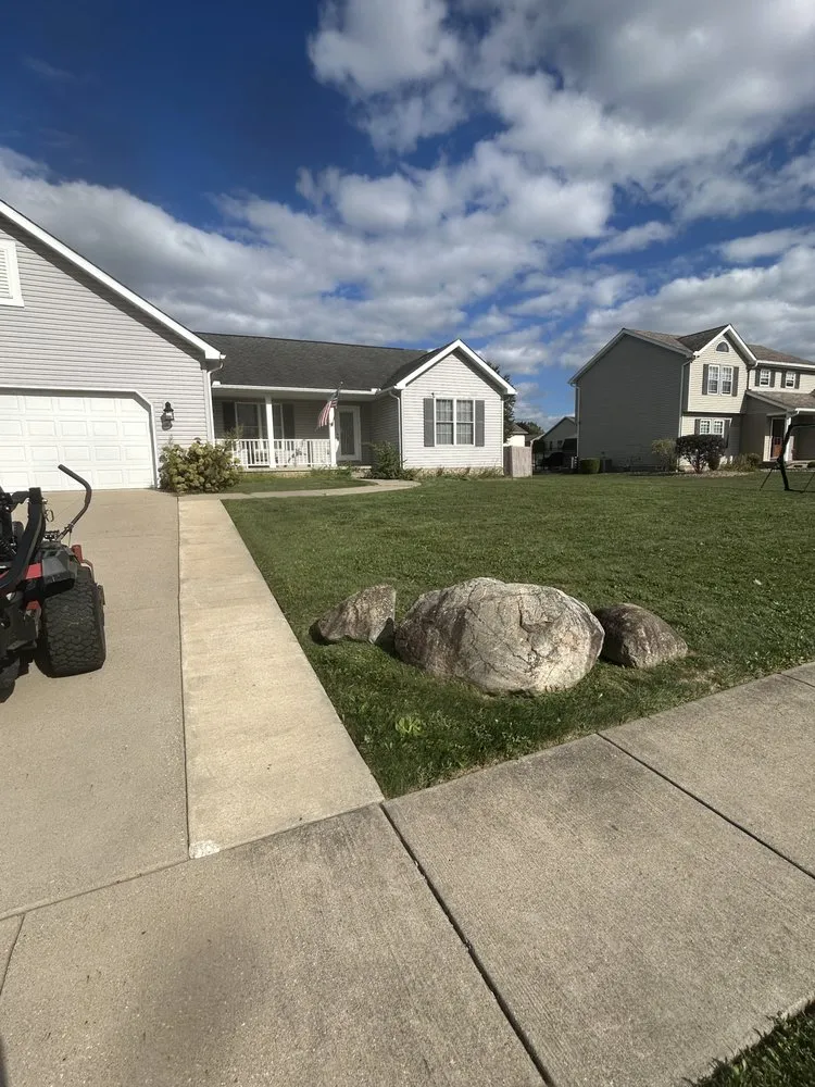 Local landscape design experts serving Youngstown, OH - FF Magic Garden Service