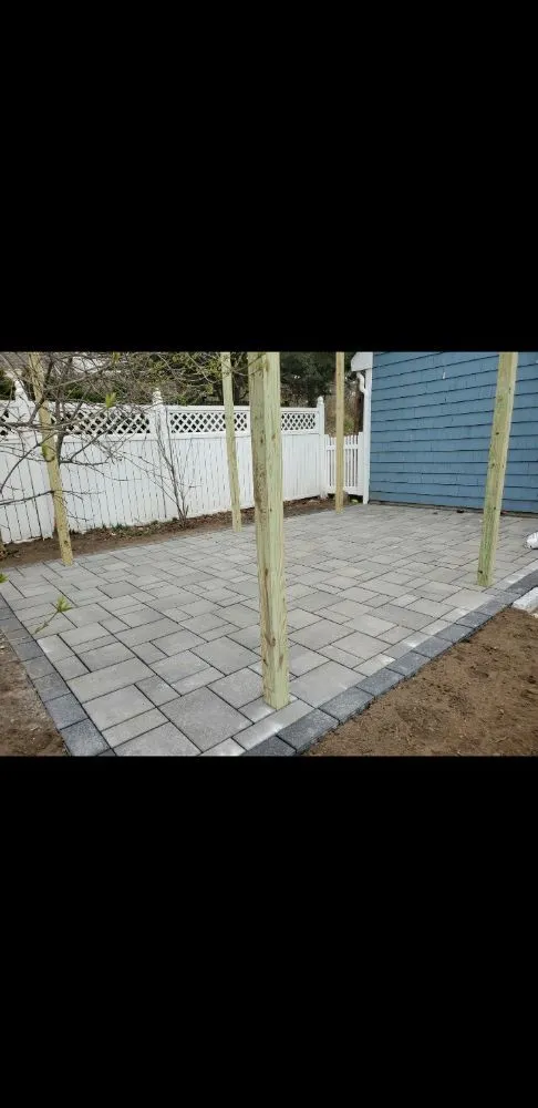 Affordable lawn care service in Waltham, MA by FG Landscape