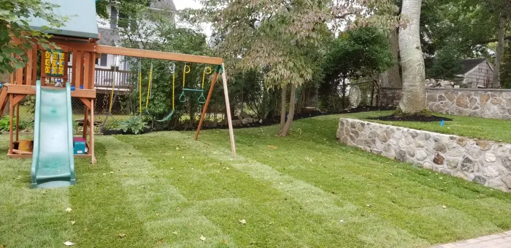 Custom lawn mowing service in Waltham, MA - FG Landscape