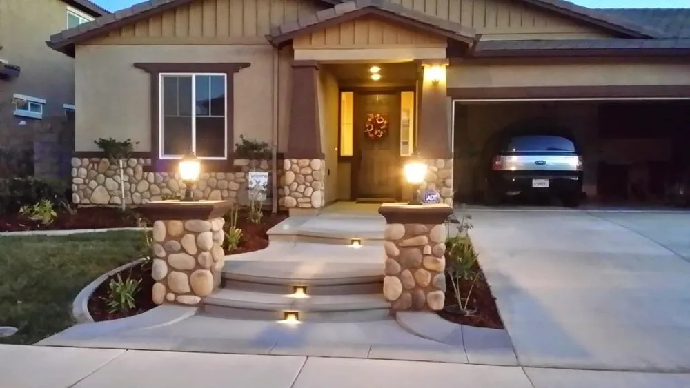 Reliable garden landscaping for beautiful yards across Lake Elsinore, CA - FGV Construction