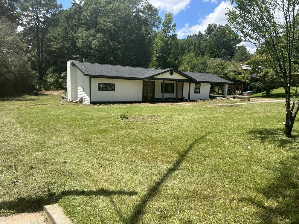 Expert yard maintenance experts serving South Fulton, GA - Fidel And Chris Landscaping