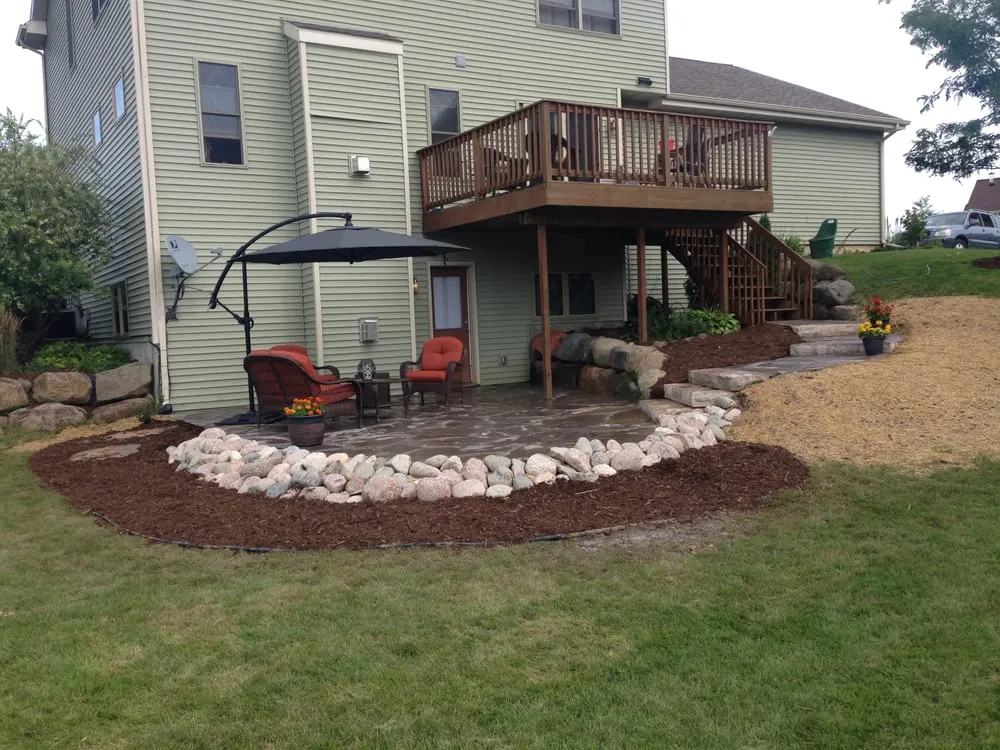 Local yard maintenance in Port Saint Lucie, FL - Fidelity Lawn Care & Landscaping