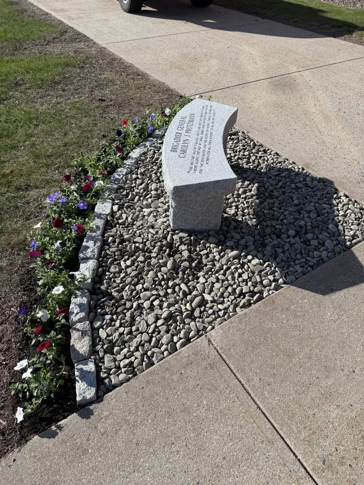 Custom residential landscaping experts serving Stratham, NH - Field Day Builders