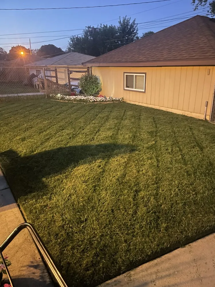 Local landscaping services in West Allis, WI - Field Hero