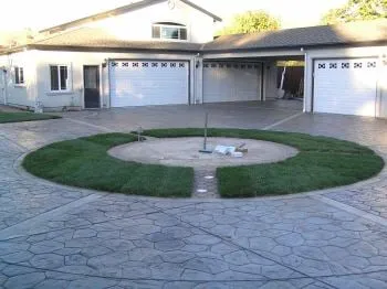 Custom lawn mowing service experts serving Santa Clara, CA - Field of Dreams Landscaping and Concrete
