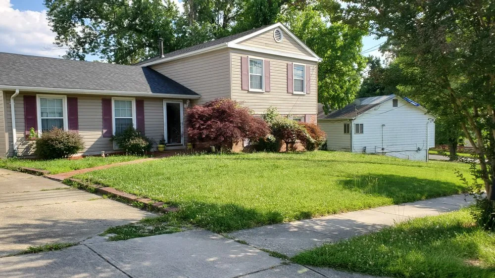 Custom lawn care service in Oxon Hill, MD - Field of Dreams Landscaping