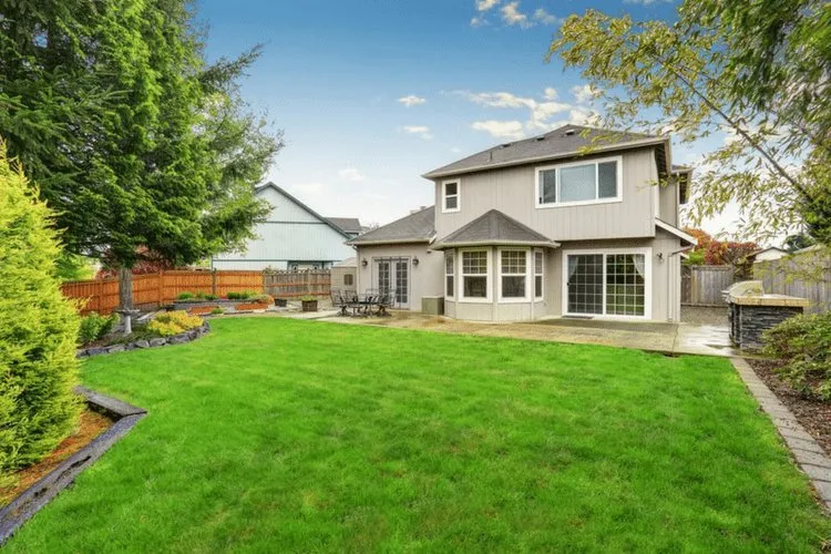 Expert lawn mowing service near you in Omaha, NE by Field of Dreams Lawn Care