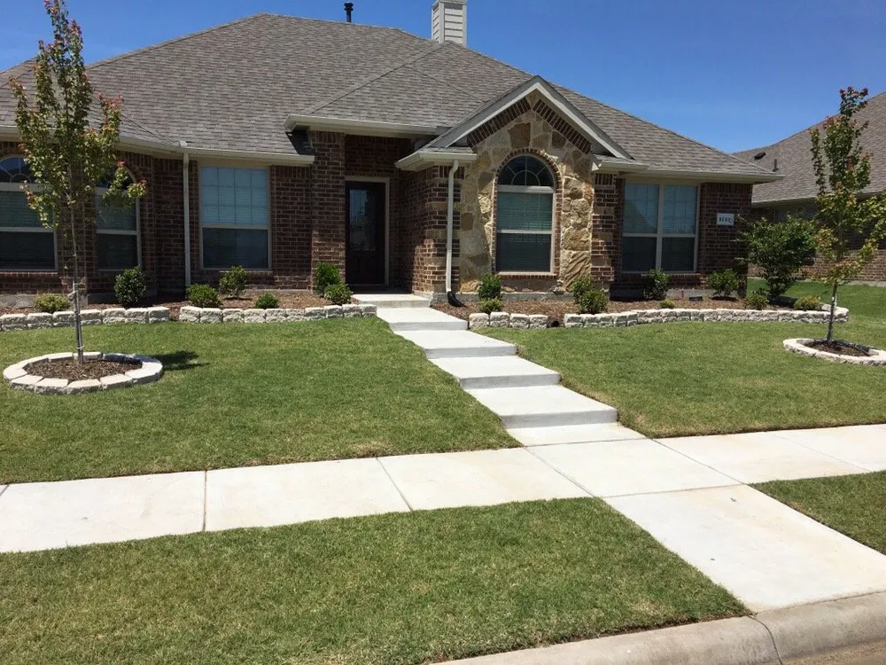 Professional lawn mowing service in Caddo Mills, TX - Field of Greens