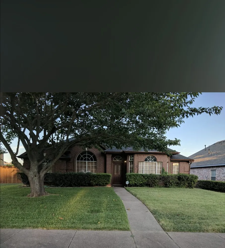 Custom garden landscaping in Houston, TX by Fields Landscaping Services