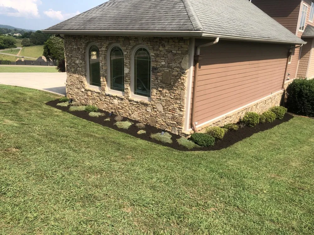 Top-rated yard maintenance in Sevierville, TN - Fields Landscaping Services