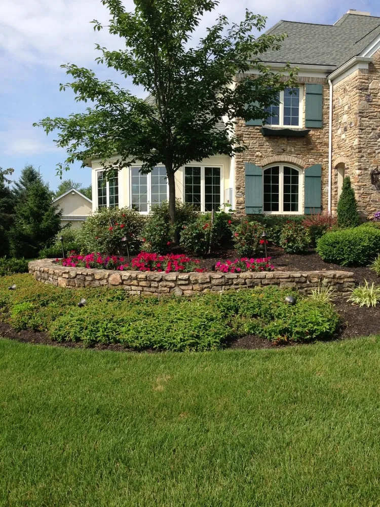 Expert lawn care service experts serving Yardley, PA - Fieldstone Landscapes