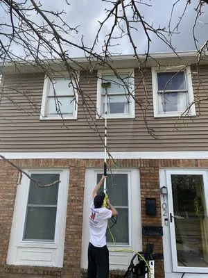 Figh exterior Solutions Logo