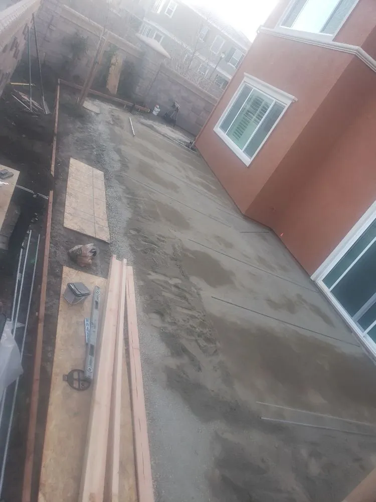 Top-rated lawn mowing service near you in Modesto, CA by Figone Landscape Construction